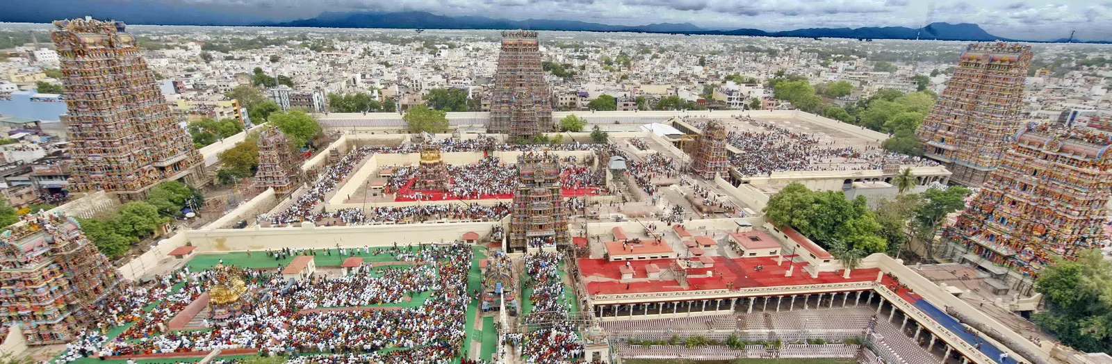 మరిన్ని పవిత్ర దేవాలయాలు
